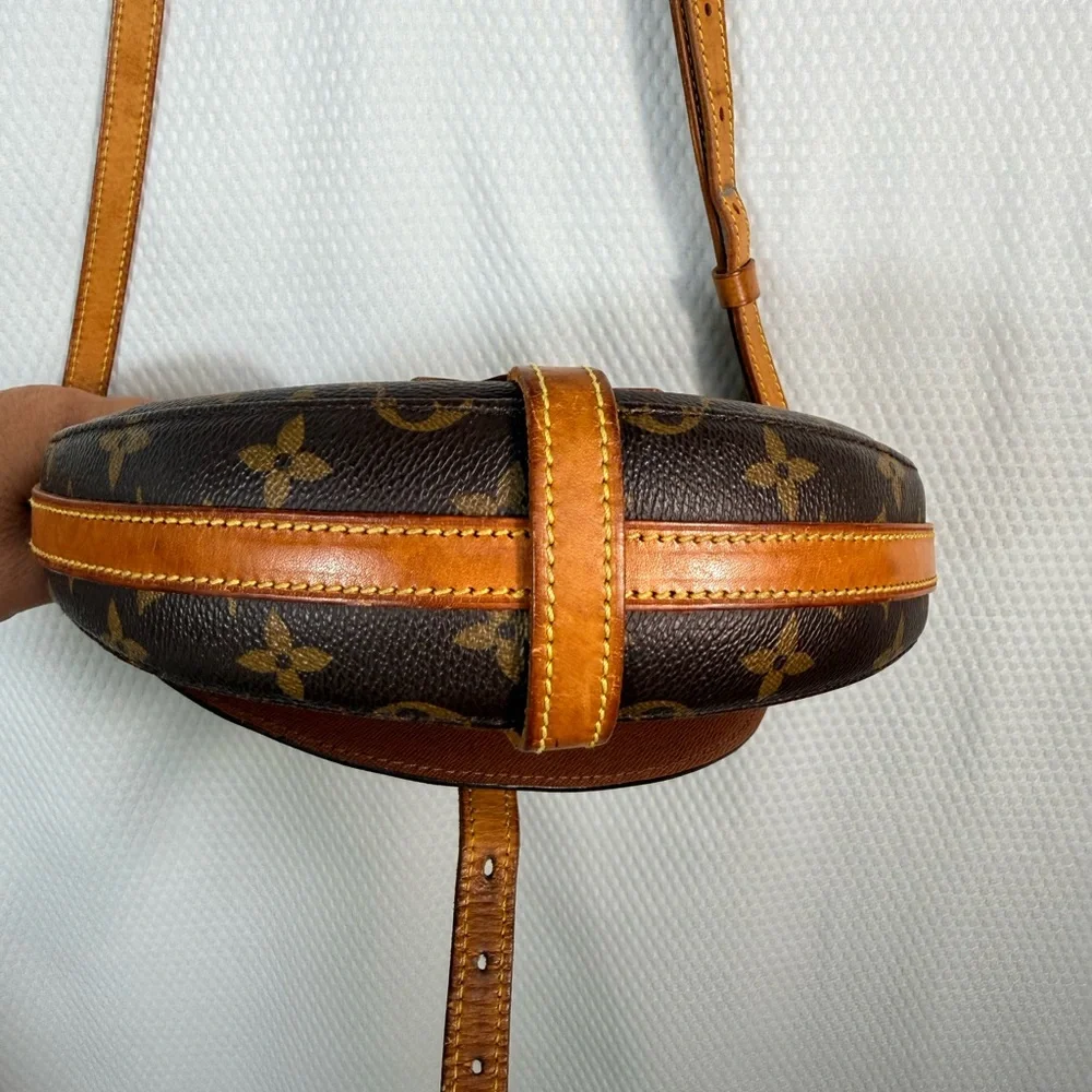 Authentic Louis Vuitton Monogram Chantilly MM